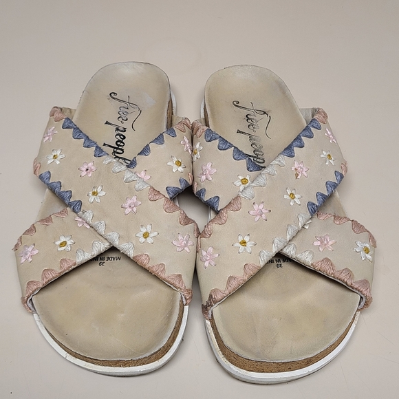 Free People Wild Flowers embroidered cross band slide sandals size 39 - Picture 3 of 10